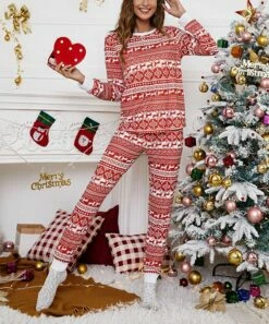 Brand new 🛒 Camisa Red Fair Isle Reindeer Long-Sleeve Tee & Joggers - 👩 Women 😍