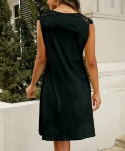 Deals 🛒 Camisa Black Sunflower Sleeveless Notch Neck 👗 Dress - 👩 Women 🎁 -Women's Shirts Store zu105089217 alt 2 tm1650026884