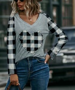 Hot Sale 💯 Camisa Gray & White Plaid Heart Long-Sleeve V-Neck Top - 👩 Women ⭐ -Women's Shirts Store zu108651661 alt 2 tm1661972282