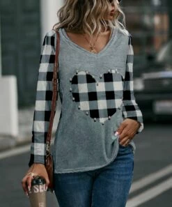 Hot Sale 💯 Camisa Gray & White Plaid Heart Long-Sleeve V-Neck Top - 👩 Women ⭐ -Women's Shirts Store zu108651661 alt 3 tm1661972282