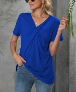 Budget 😀 Camisa Blue Twist-Front V-Neck Top - 👩 Women 👏